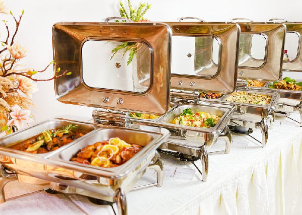 Christmas Party Hacks For Keeping Catered Food Fresh Longer