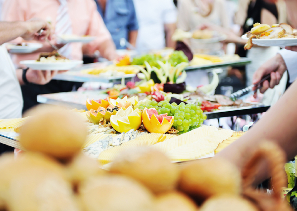 Dealing With Dietary Needs In Your Wedding Catering Plan